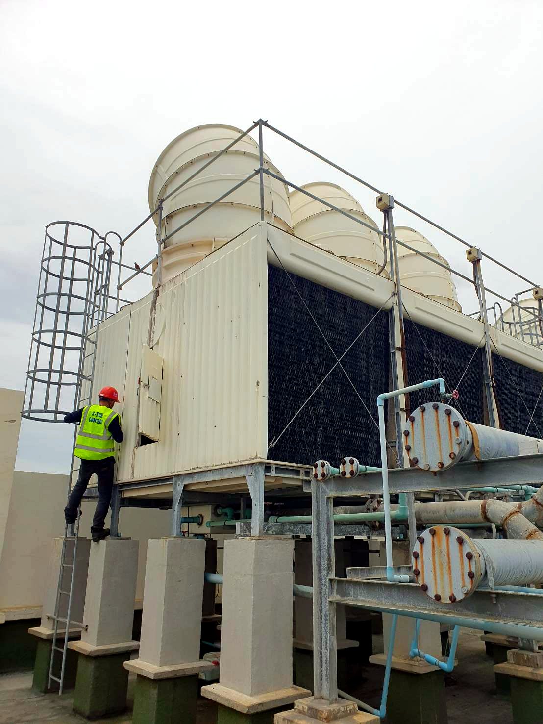 ตรวจสอบระบบ Cooling Tower